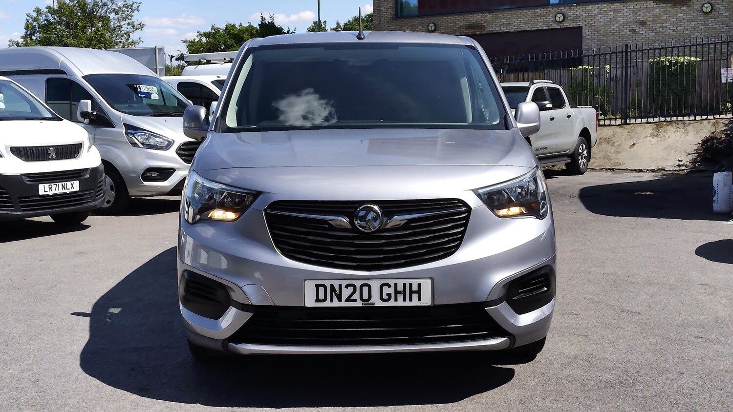 Used Vauxhall Combo 2020 for sale - 75157139: Photo 23