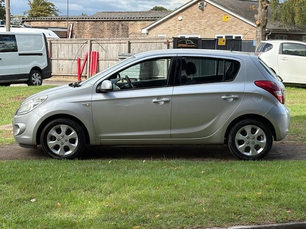 Used Hyundai i20 2009 for sale - 75703435: Photo 4