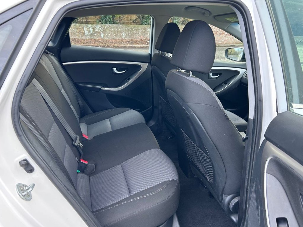 Used Hyundai i30 2014 for sale - 77355933: Photo 14