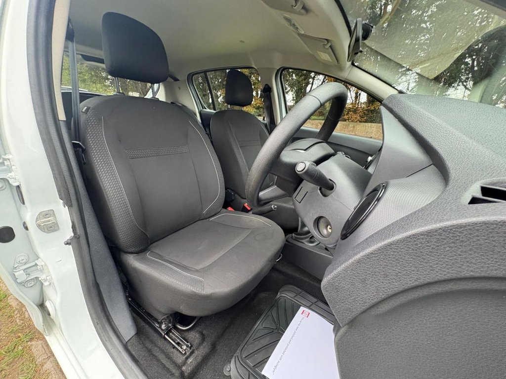 Used Dacia Sandero 2017 for sale - 76767995: Photo 15