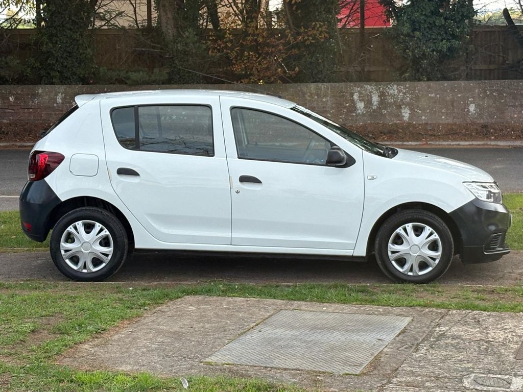Used Dacia Sandero 2017 for sale - 76767995: Photo 5