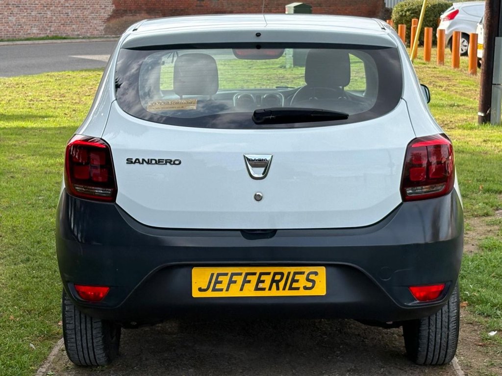 Used Dacia Sandero 2017 for sale - 76767995: Photo 7