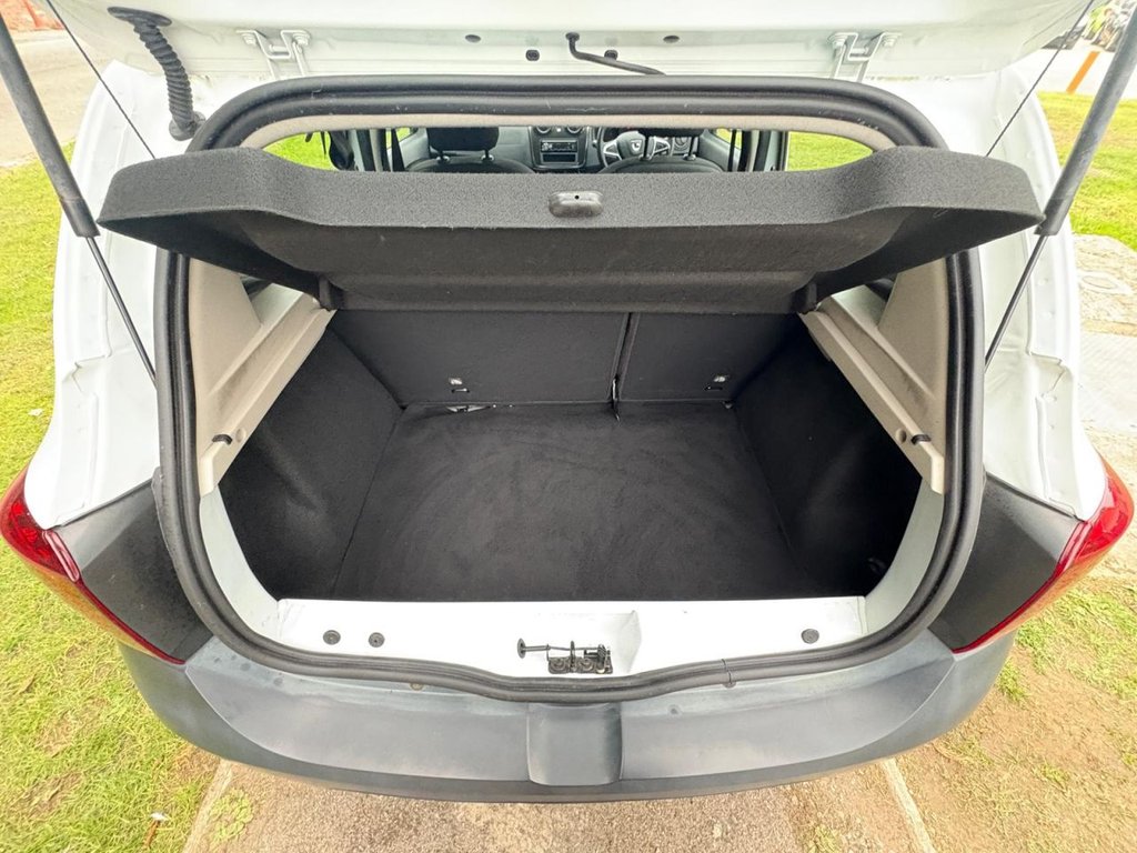 Used Dacia Sandero 2017 for sale - 76767995: Photo 8