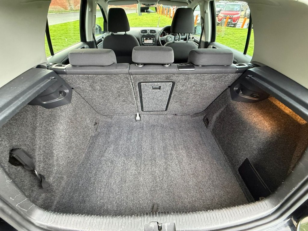 Used Volkswagen Golf 2012 for sale - 76768714: Photo 8