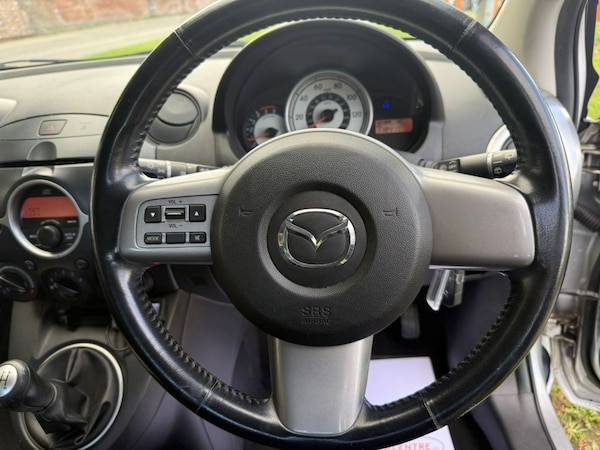 Used Mazda Mazda2 2009 for sale - 76210472: Photo 12