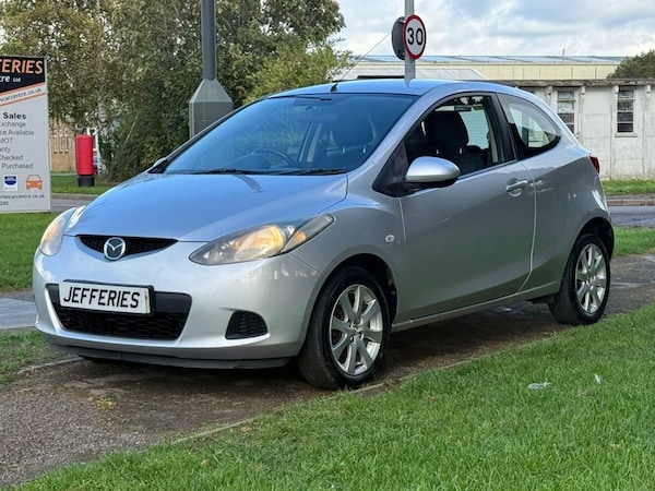 Used Mazda Mazda2 2009 for sale - 76210472: Photo 3
