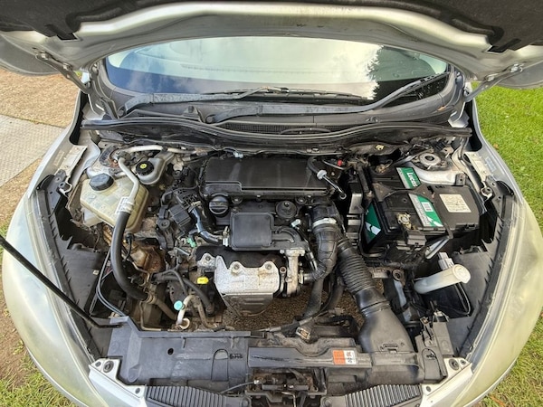 Used Mazda Mazda2 2009 for sale - 76210472: Photo 8