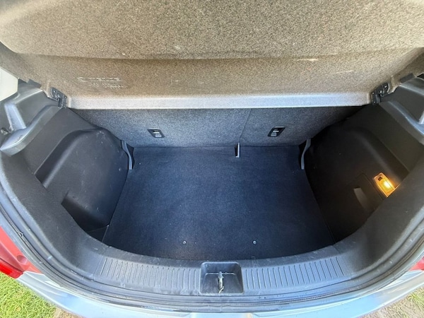 Used Mazda Mazda2 2009 for sale - 76210472: Photo 9