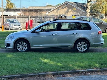 Used Volkswagen Golf 2016 for sale - 76039803: Photo