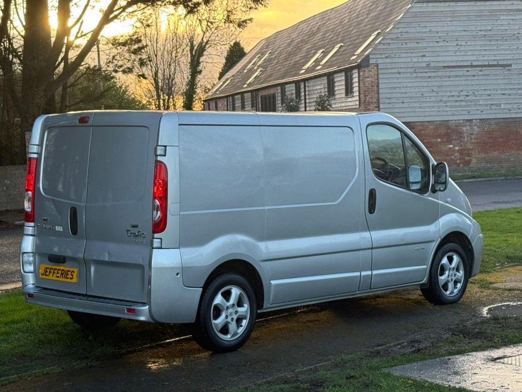 Used Renault Trafic 2010 for sale - 77263098: Photo 9