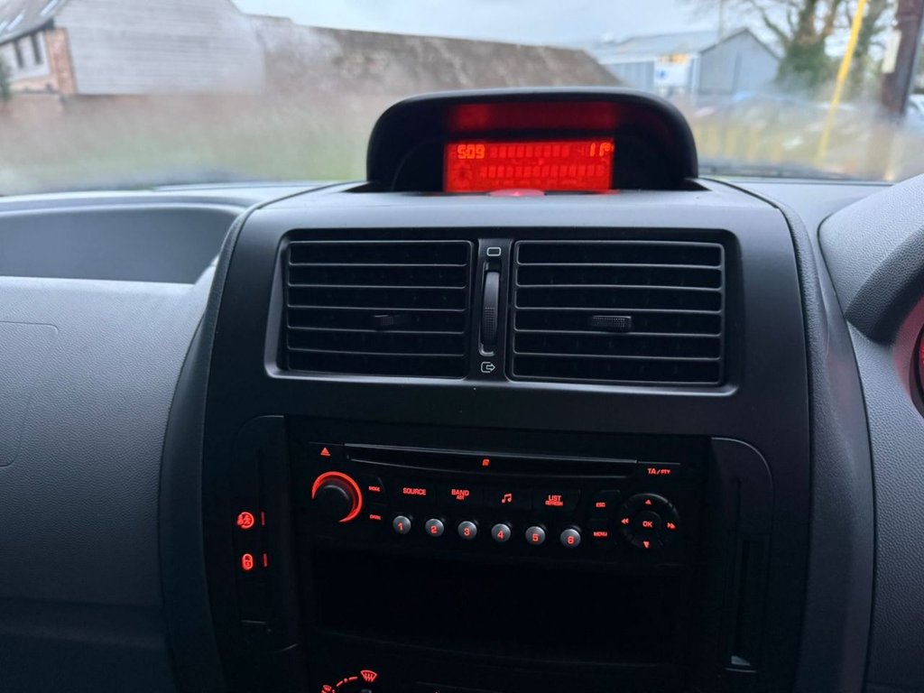 Used Peugeot Expert Tepee 2011 for sale - 76482452: Photo 13