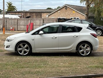 Used Vauxhall Astra 2010 for sale - 75572965: Photo