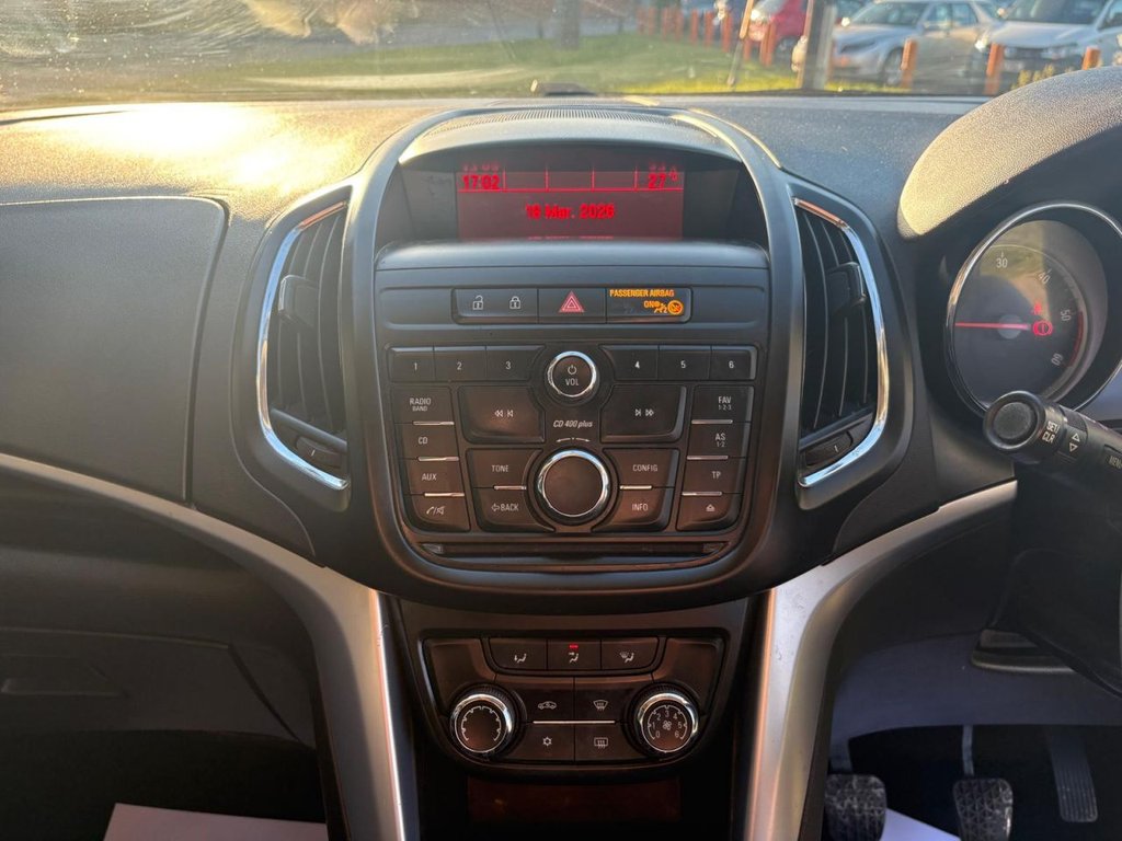 Used Vauxhall Zafira 2015 for sale - 77952246: Photo 15