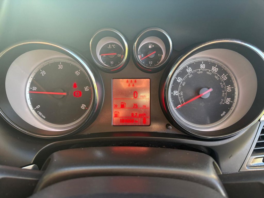 Used Vauxhall Zafira 2015 for sale - 77952246: Photo 18