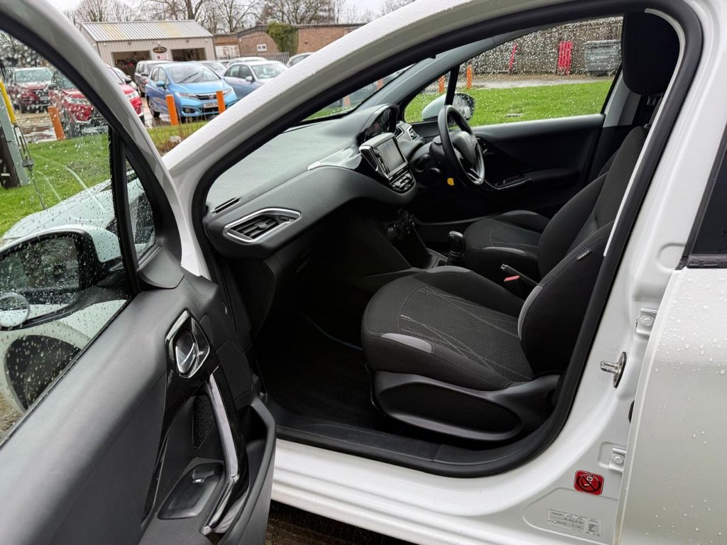 Used Peugeot 208 2013 for sale - 77463879: Photo 14