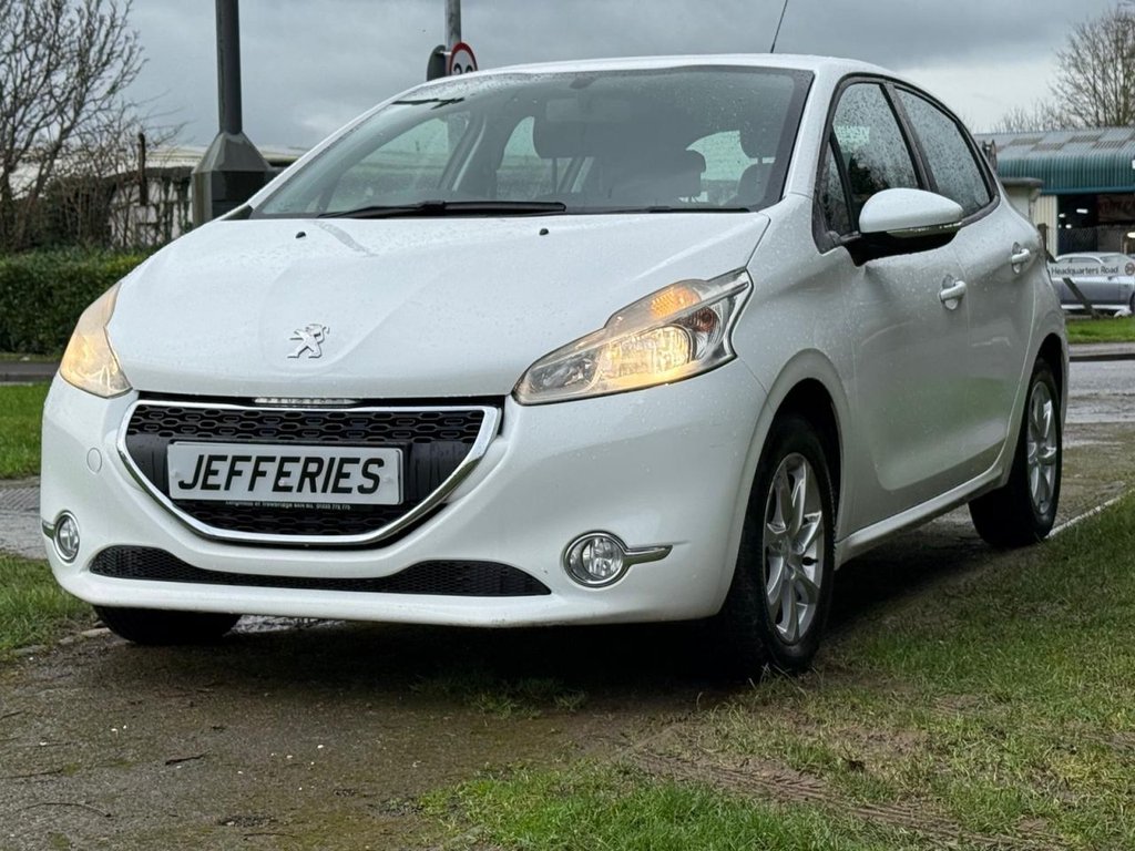 Used Peugeot 208 2013 for sale - 77463879: Photo 3