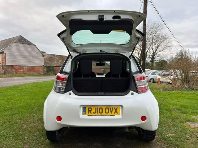 Used Toyota IQ 2010 for sale - 76617396: Photo 8