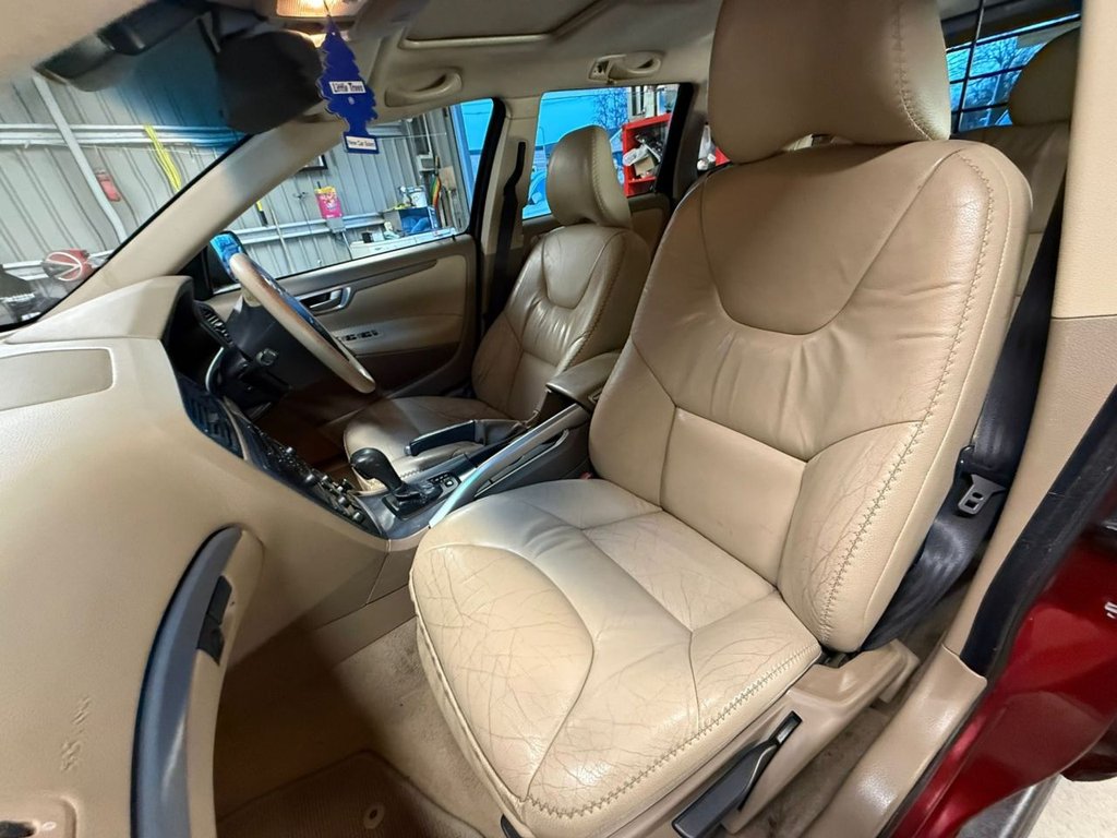 Used Volvo XC70 2006 for sale - 77199948: Photo 15