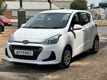 Used Hyundai i10 2019 for sale - 79288836: Photo