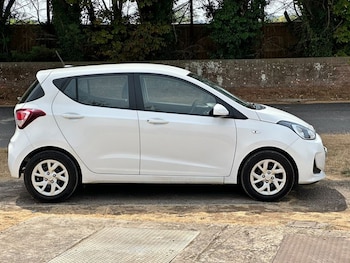 Used Hyundai i10 2019 for sale - 79288836: Photo