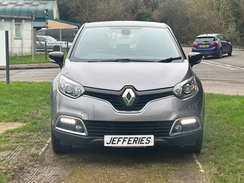 Used Renault Captur 2016 for sale - 77643037: Photo 2