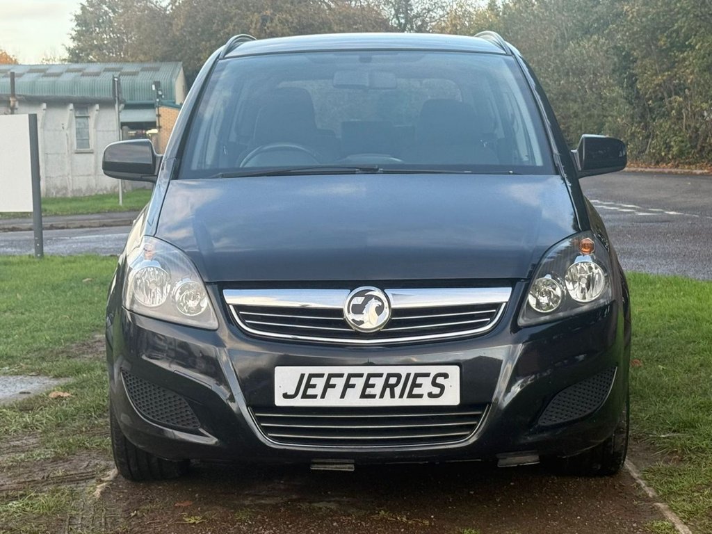 Used Vauxhall Zafira 2013 for sale - 76367409: Photo 2