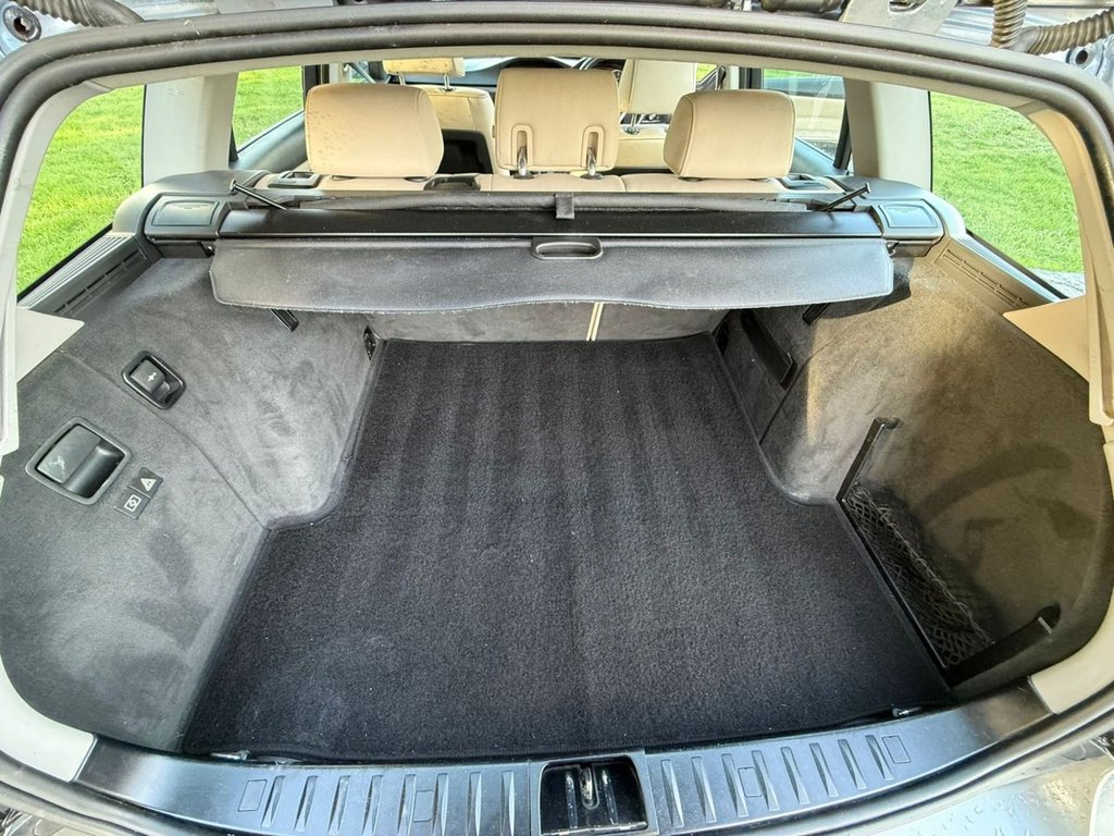 Used BMW 3 Series 2011 for sale - 76710838: Photo 8