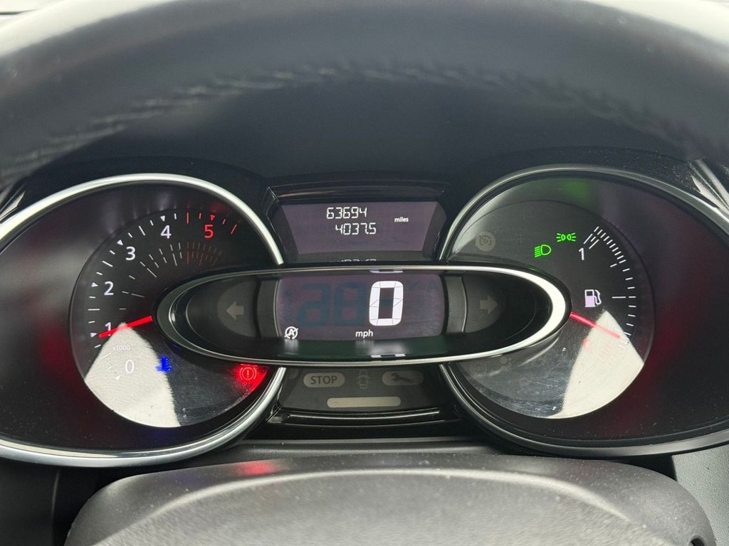 Used Renault Clio 2018 for sale - 76430327: Photo 11