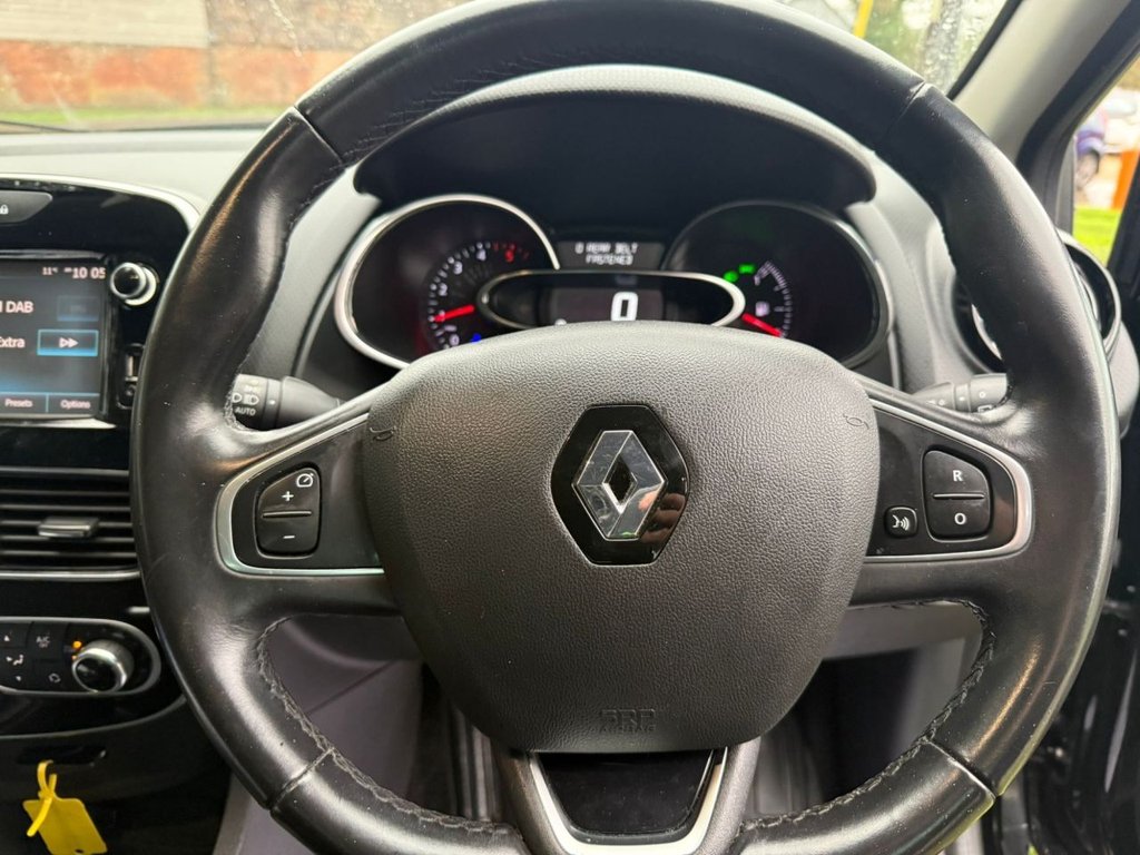 Used Renault Clio 2018 for sale - 76430327: Photo 12