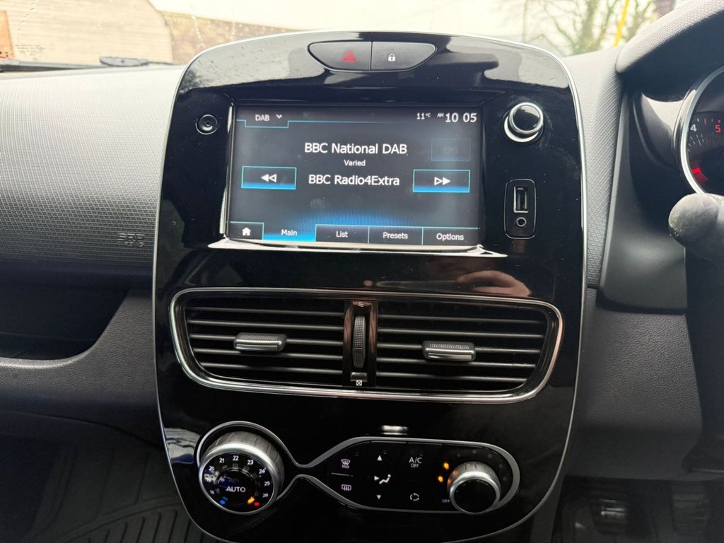 Used Renault Clio 2018 for sale - 76430327: Photo 13