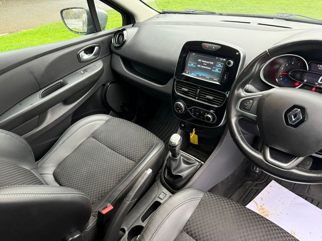 Used Renault Clio 2018 for sale - 76430327: Photo 15
