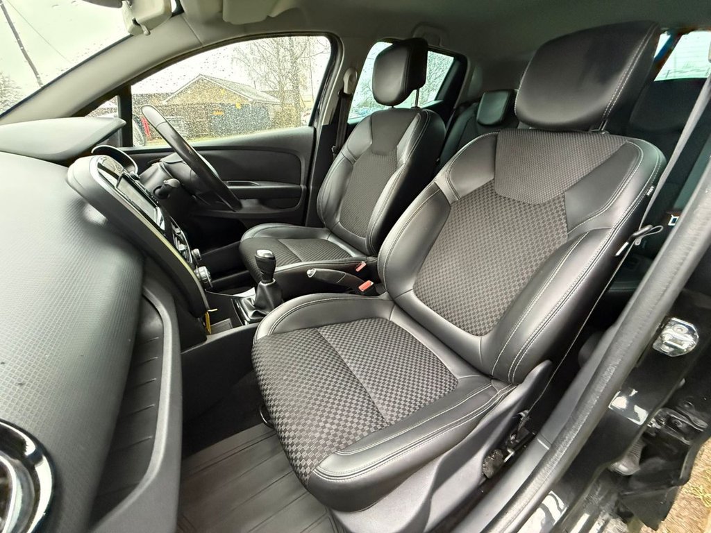 Used Renault Clio 2018 for sale - 76430327: Photo 16