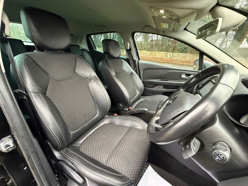 Used Renault Clio 2018 for sale - 76430327: Photo 17