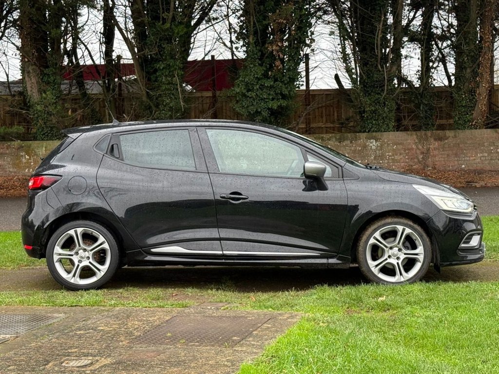Used Renault Clio 2018 for sale - 76430327: Photo 5