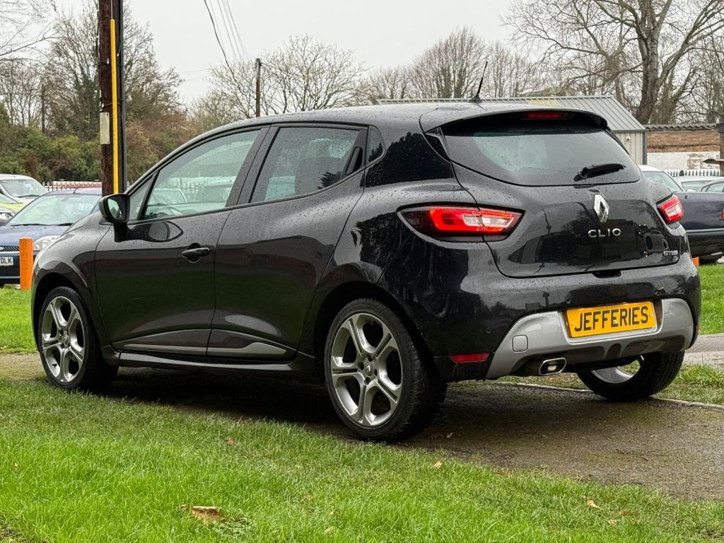 Used Renault Clio 2018 for sale - 76430327: Photo 6