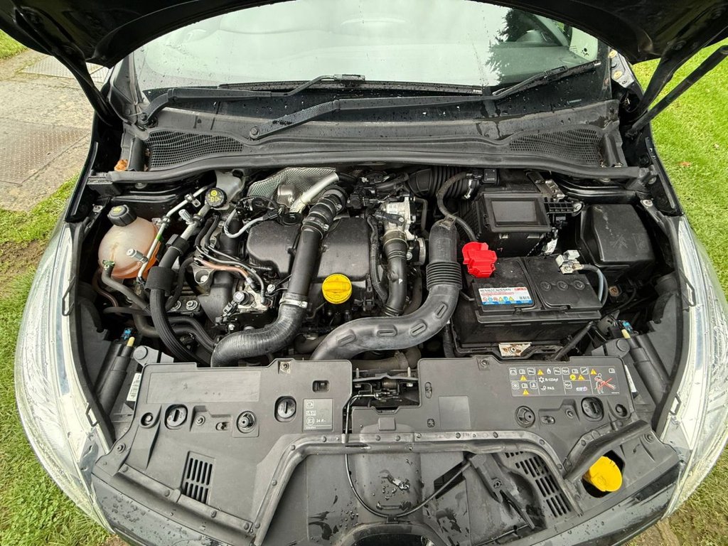 Used Renault Clio 2018 for sale - 76430327: Photo 9