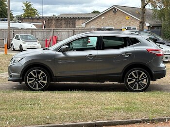 Used Nissan Qashqai 2016 for sale - 75456336: Photo