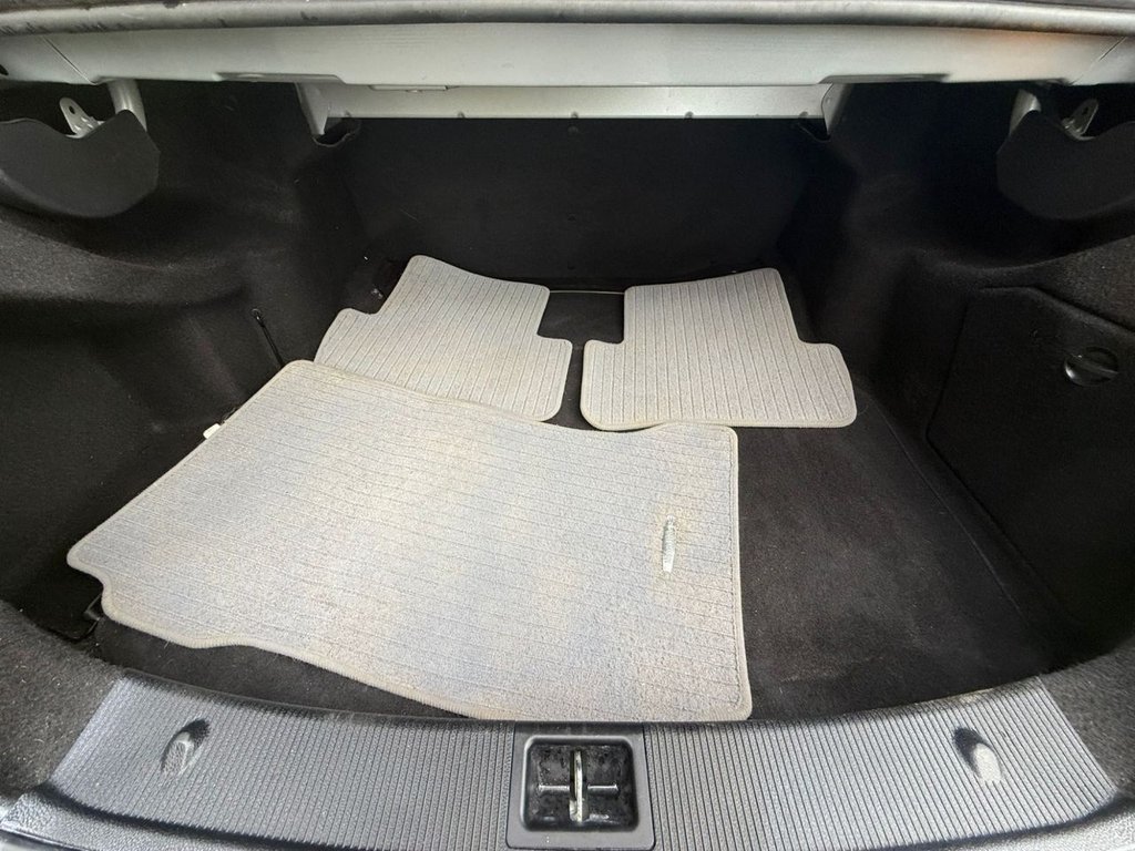 Used Mercedes-Benz C Class 2010 for sale - 76313003: Photo 8