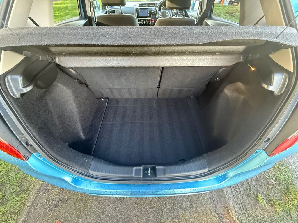 Used Honda Jazz 2018 for sale - 76883666: Photo 8