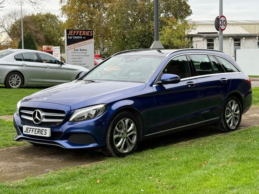 Used Mercedes-Benz C Class 2015 for sale - 76210452: Photo 3