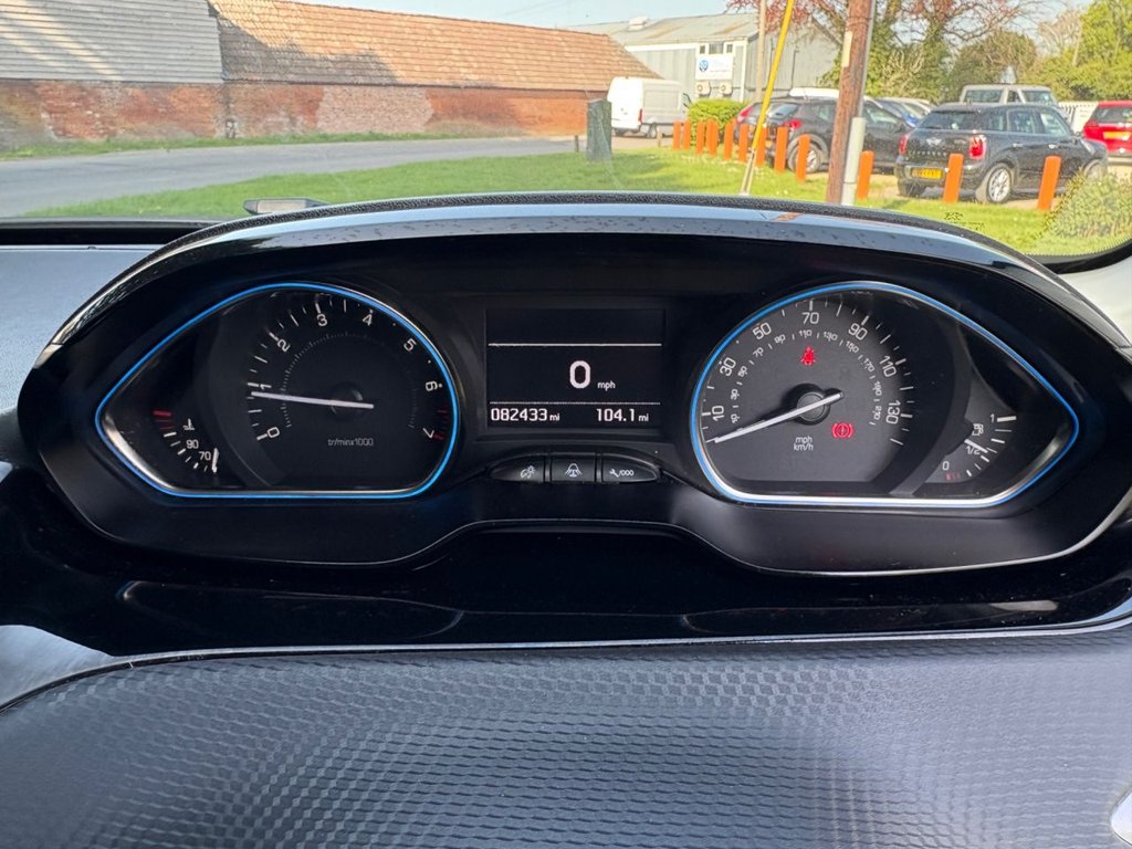 Used Peugeot 2008 2016 for sale - 78153722: Photo 11