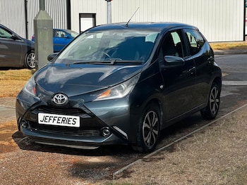 Used Toyota AYGO 2017 for sale - 79550576: Photo