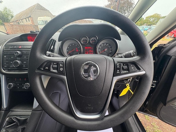 Used Vauxhall Zafira 2016 for sale - 76303599: Photo 13
