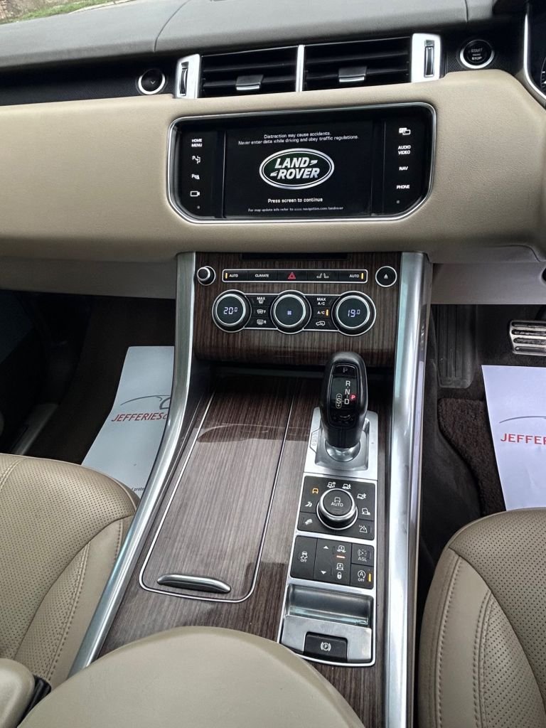 Used Land Rover Range Rover Sport 2014 for sale - 77263497: Photo 17