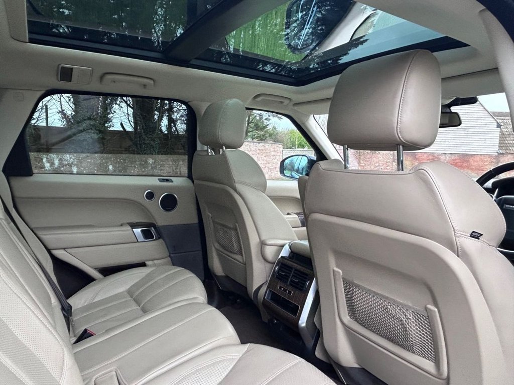 Used Land Rover Range Rover Sport 2014 for sale - 77263497: Photo 9