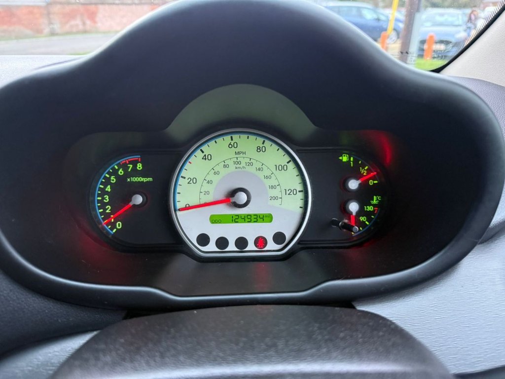 Used Hyundai i10 2011 for sale - 77356778: Photo 11