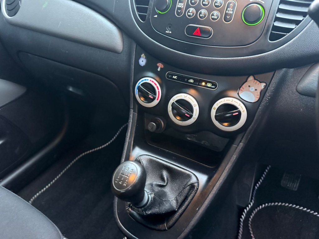 Used Hyundai i10 2011 for sale - 77356778: Photo 13