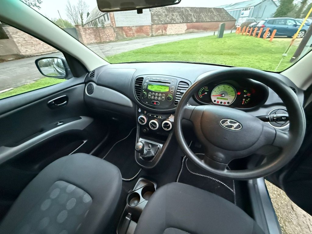 Used Hyundai i10 2011 for sale - 77356778: Photo 14