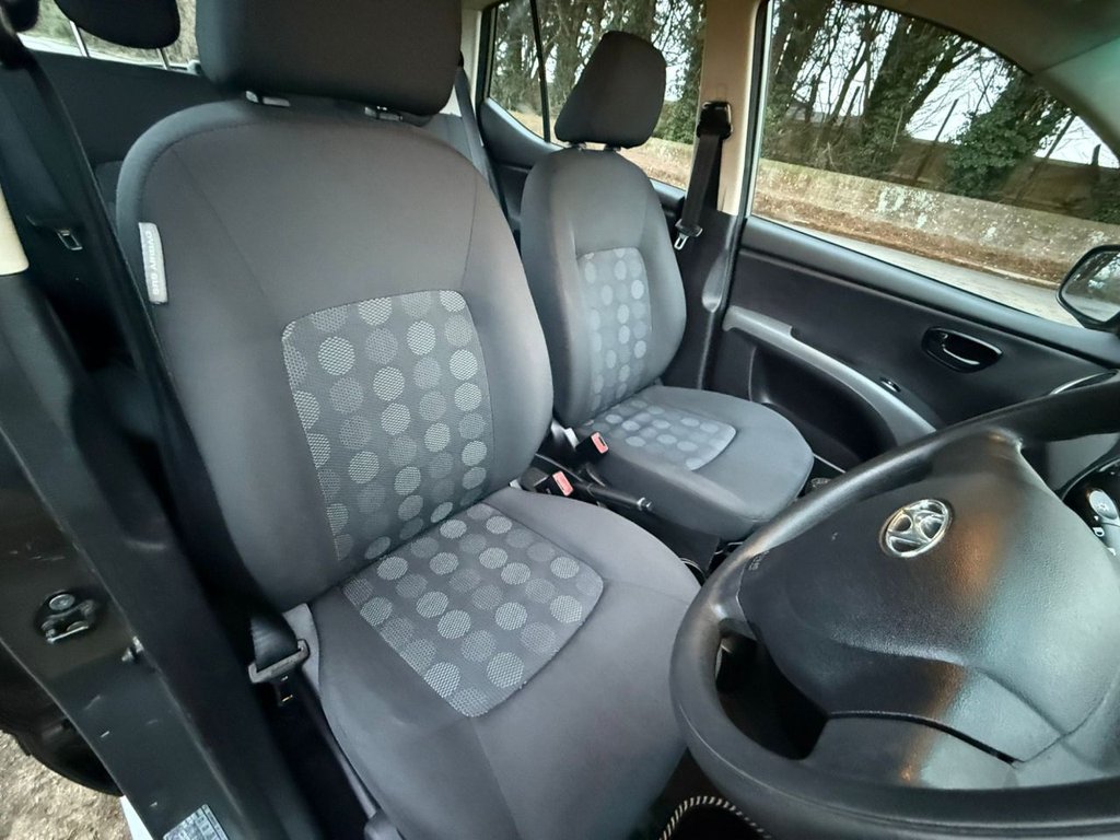 Used Hyundai i10 2011 for sale - 77356778: Photo 16