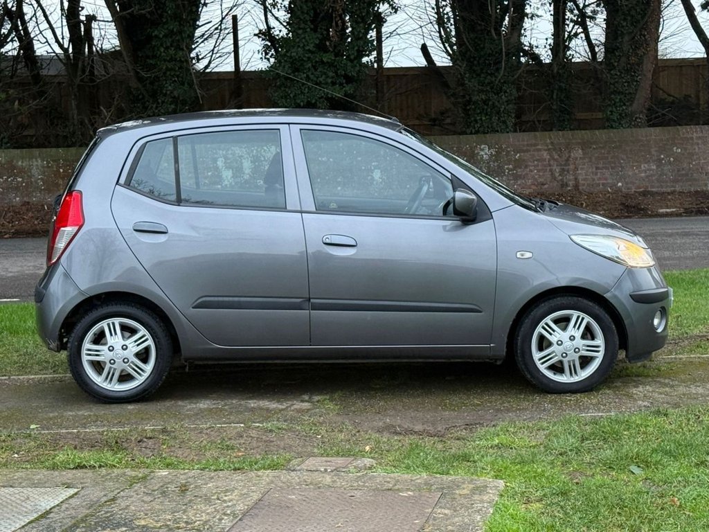 Used Hyundai i10 2011 for sale - 77356778: Photo 5